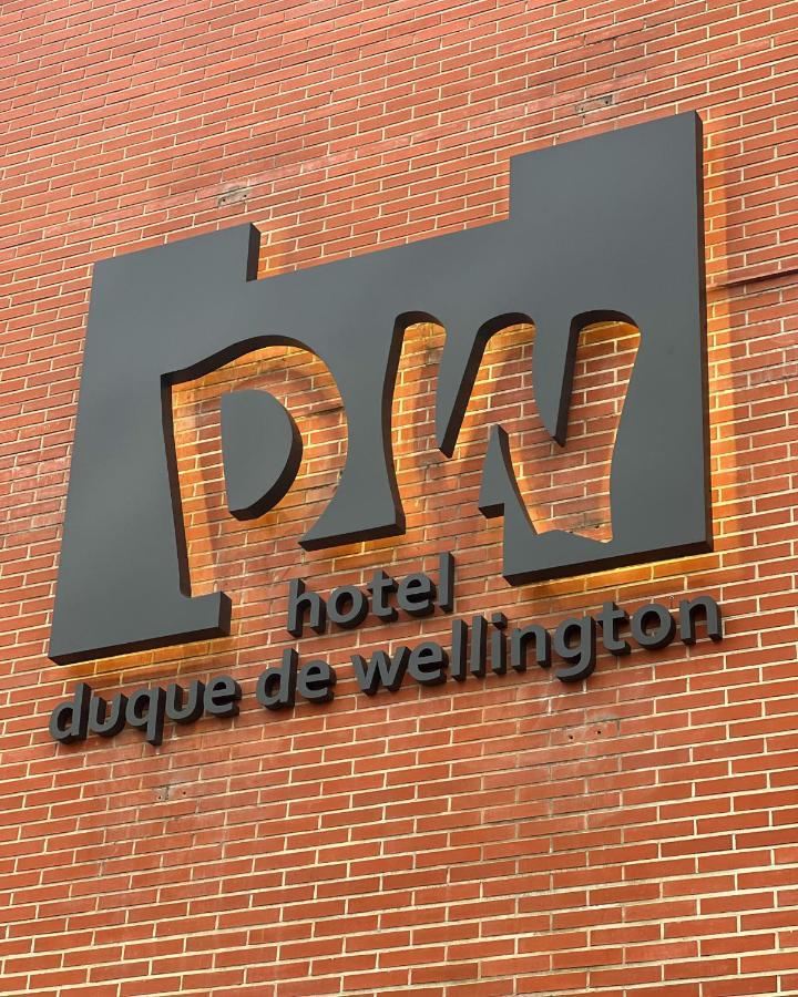 Отель Duque De Wellington Витория Экстерьер фото